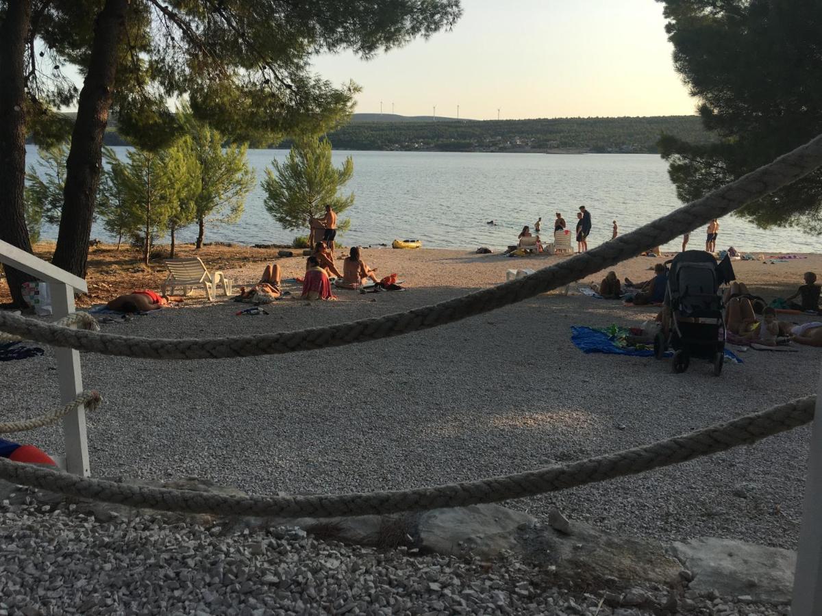 Holiday House Green Dream Obrovac Zewnętrze zdjęcie